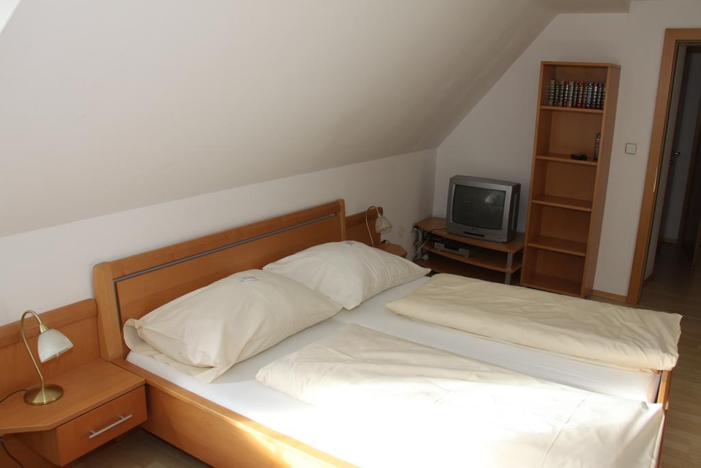Pension Jahrbacher Leoben  Rom bilde